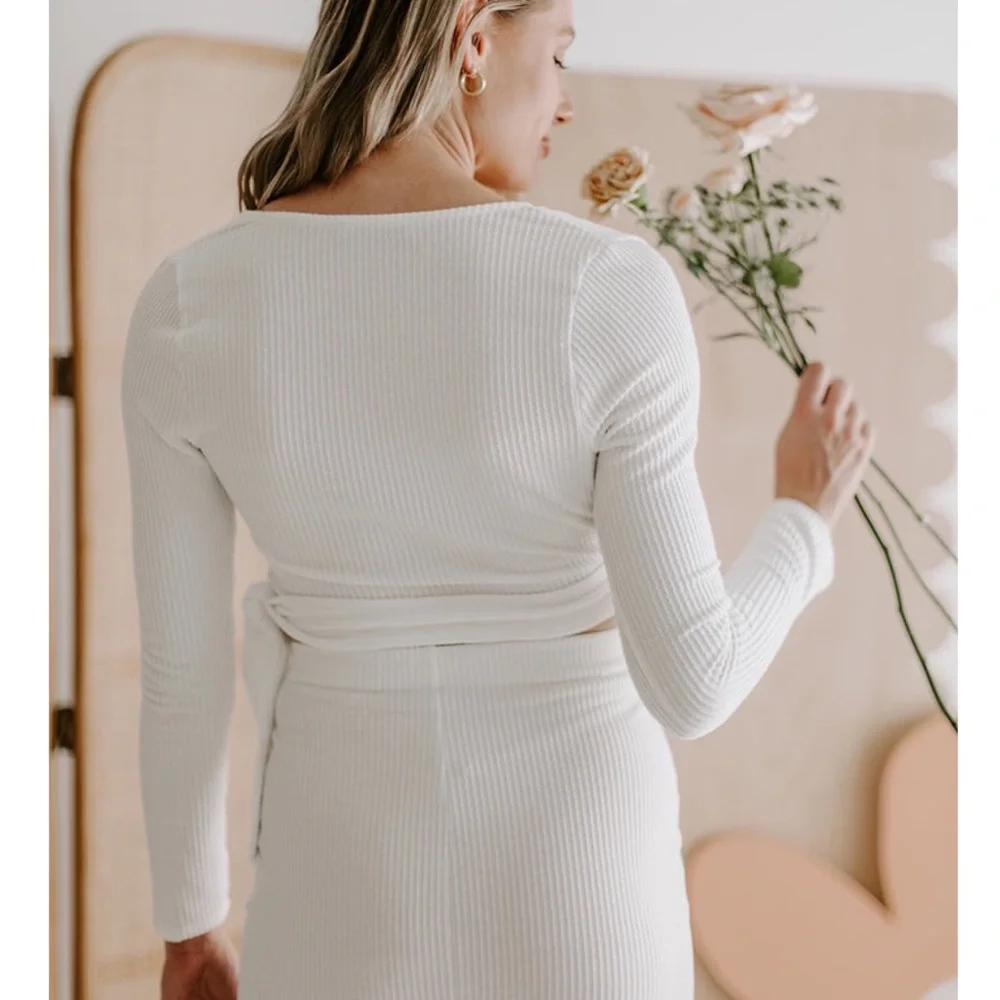 FEW LEFT❗️Sophisticated Sexy Chic Ribbed White 2-Piece Midi Skirt Set